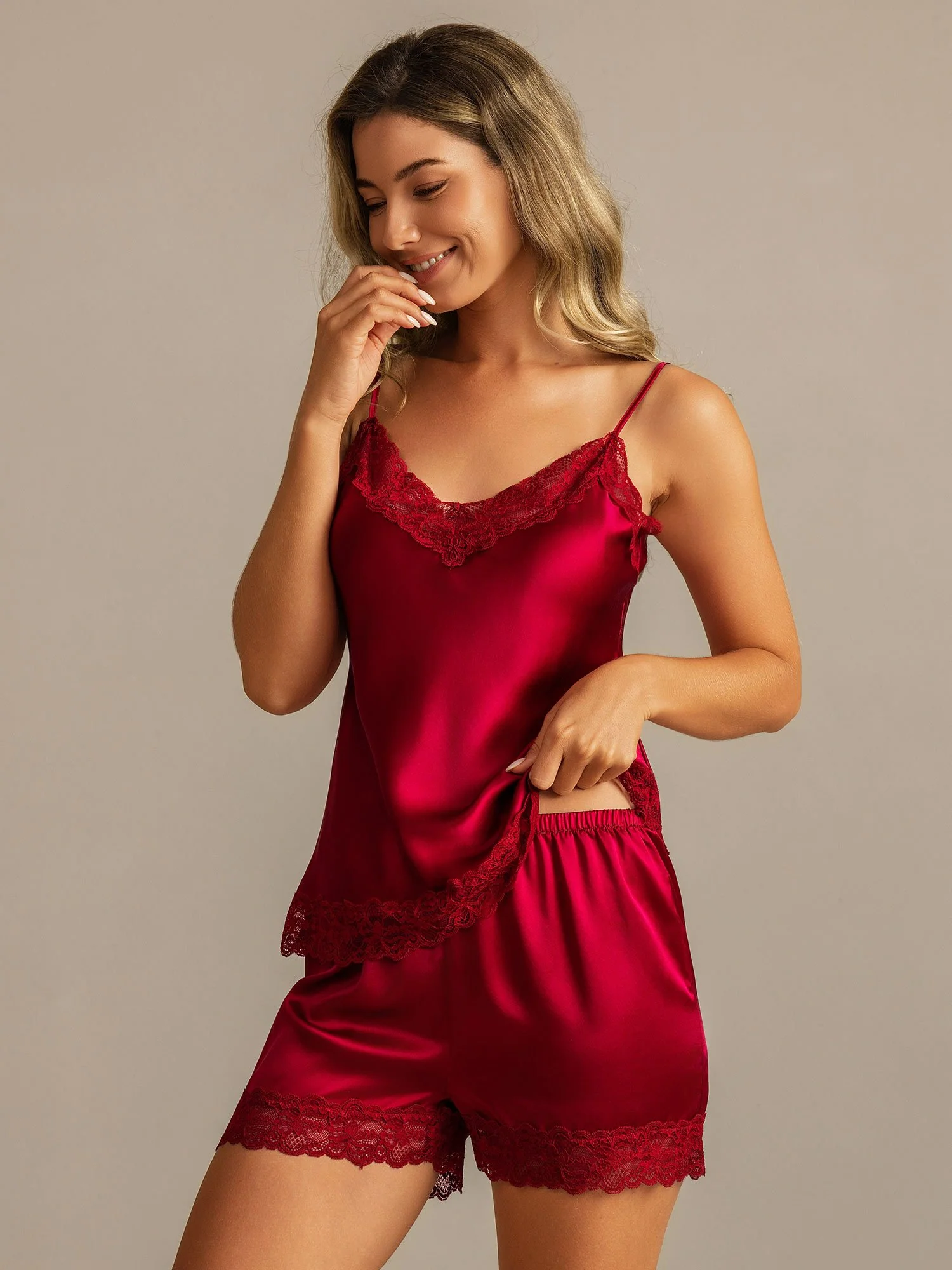 Seda Pura Adorno De Encaje Tirantes Finos Escote En V Conjunto De Camiseta Sexy - Image 3