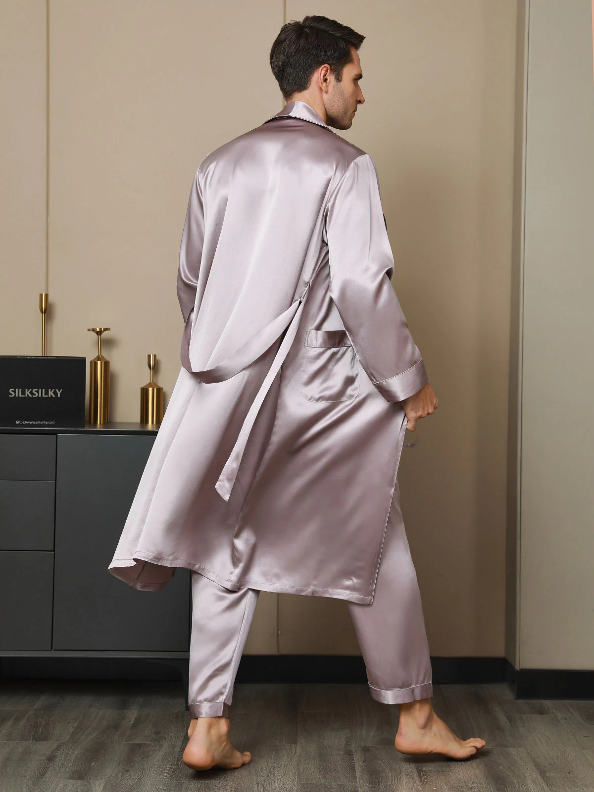 Batas de Seda Pura con Cuello de Solapa y Cinturón (Sin Pantalones) - Image 14