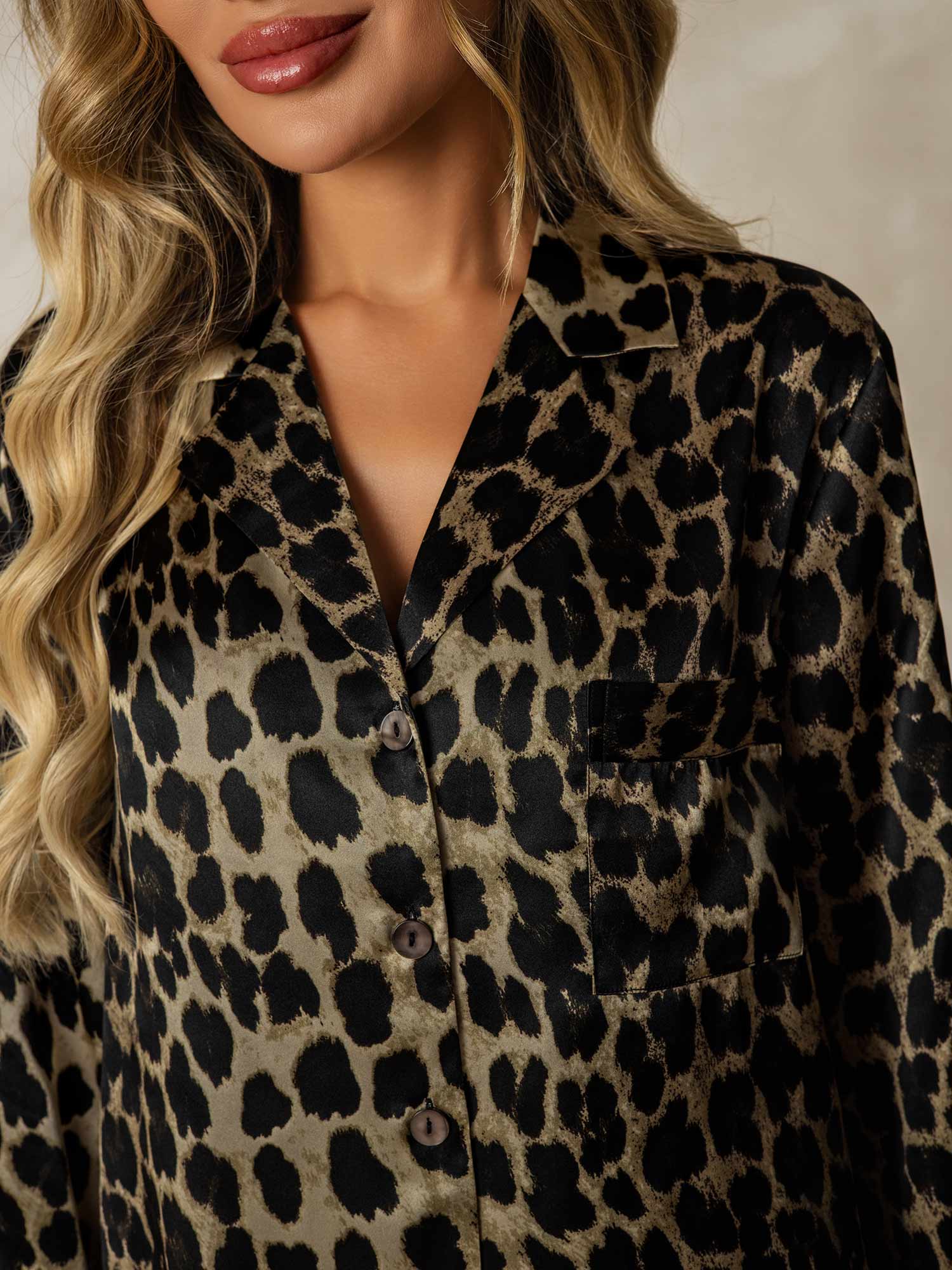 Camisón De Seda Pura Con Estampado De Leopardo Y Dobladillo Alto-Bajo - Image 5