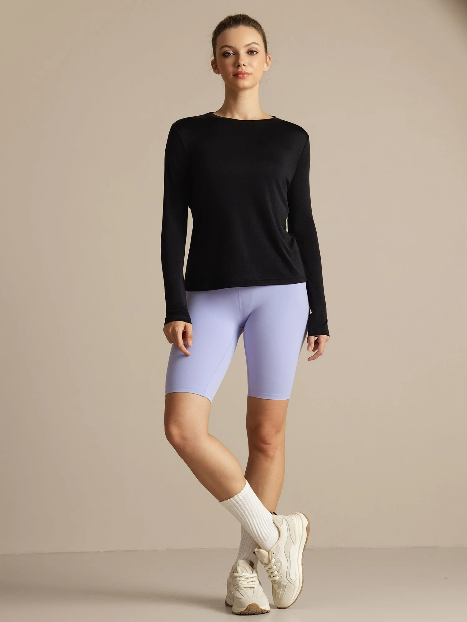 Camiseta Deportiva de Manga Larga con Cuello Redondo de Seda Pura para Mujer - Image 9