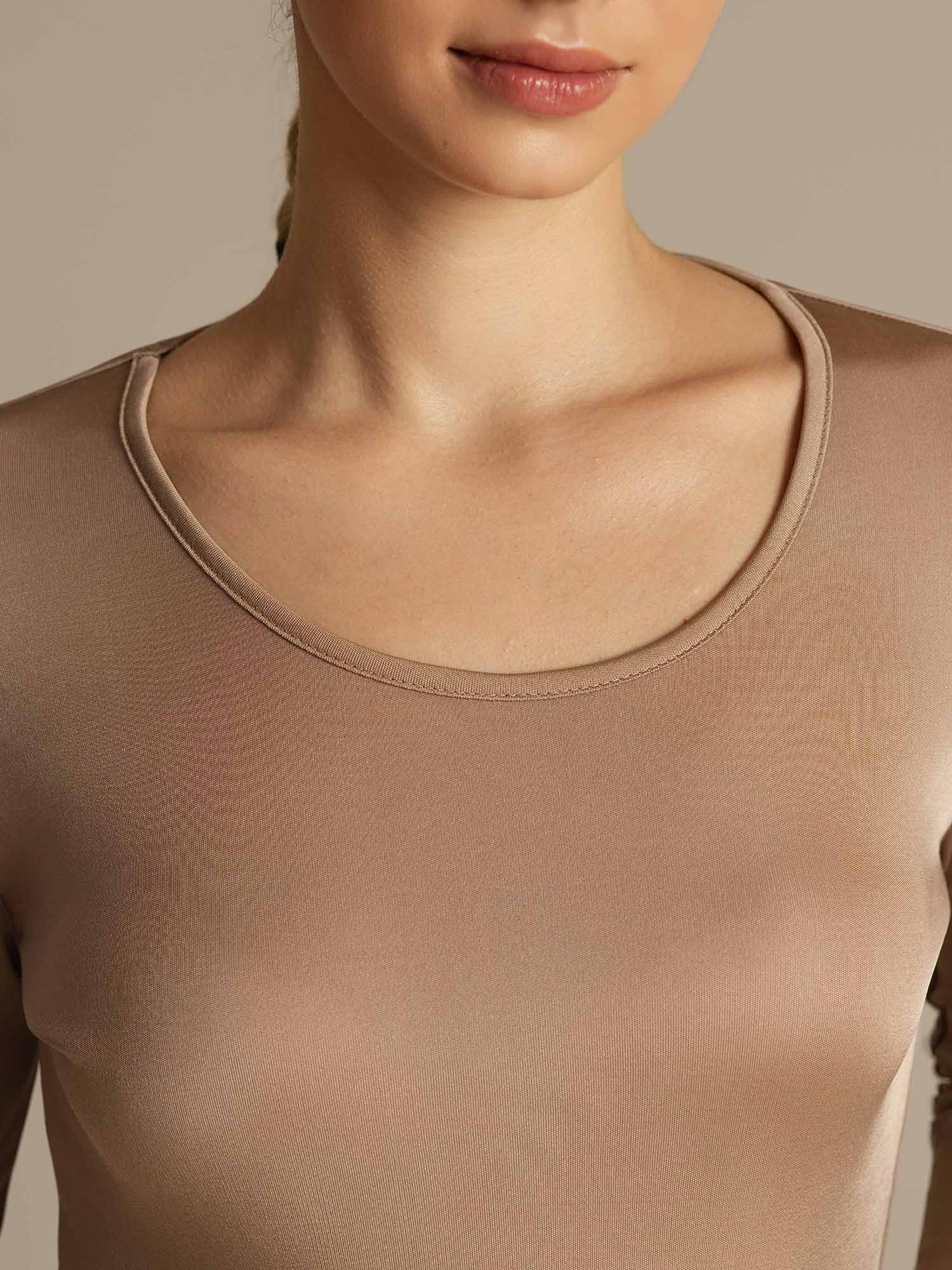 Camiseta Deportiva de Manga Larga con Cuello U de Seda para Mujer - Image 14