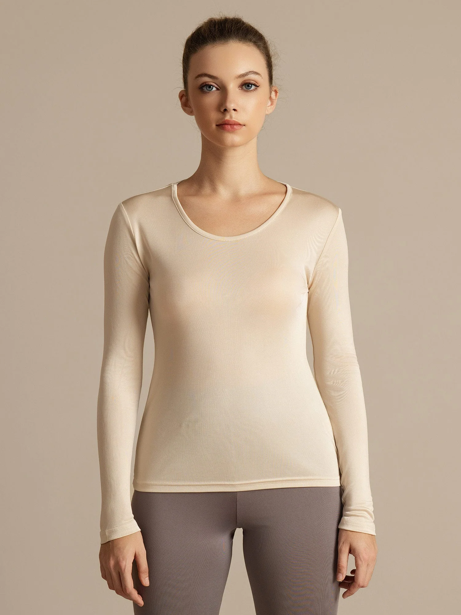Camiseta Deportiva de Manga Larga con Cuello U de Seda para Mujer - Image 4