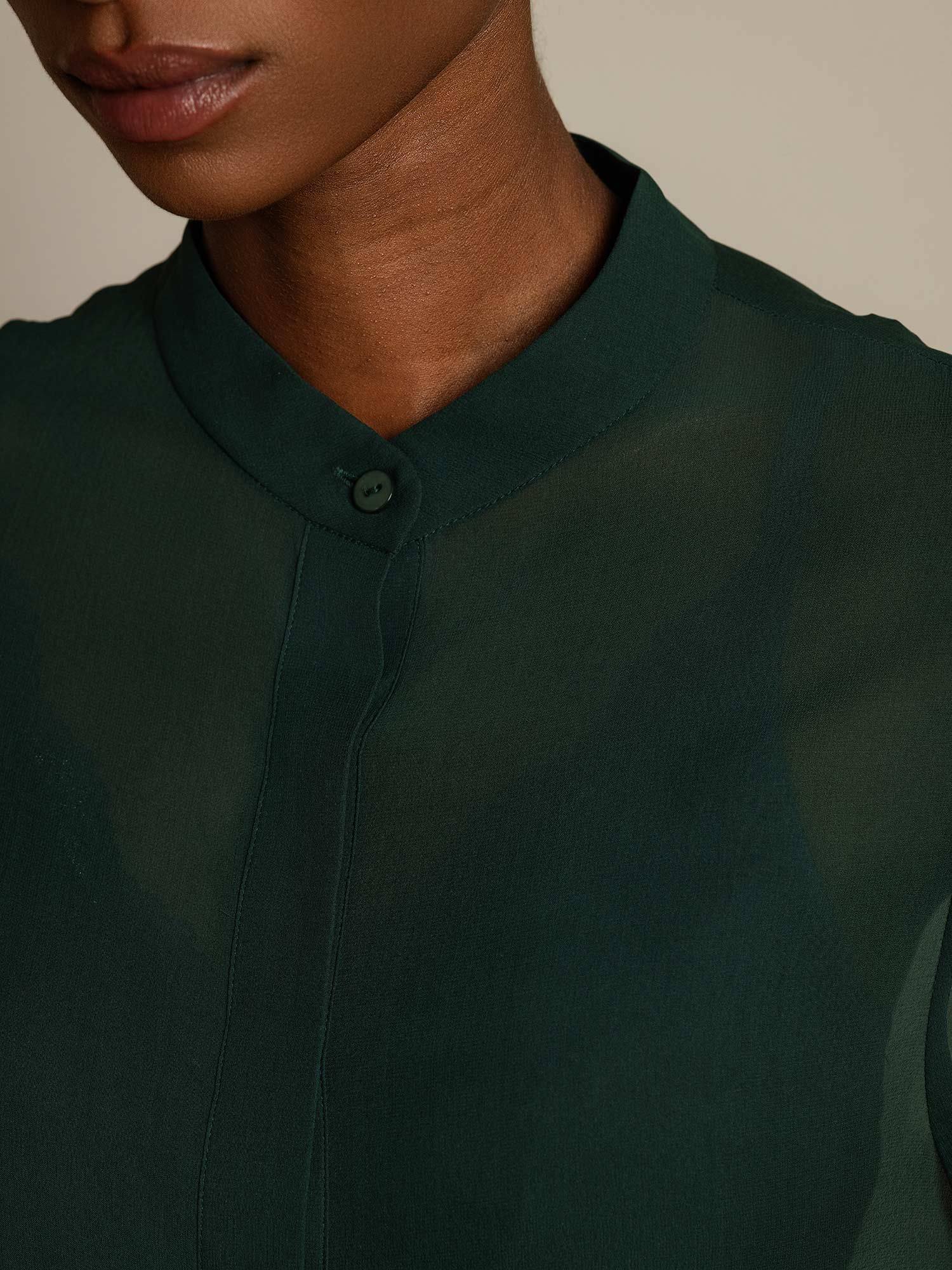 Seda Pura Blusa de Manga Larga Con Corte Transparente - Image 13