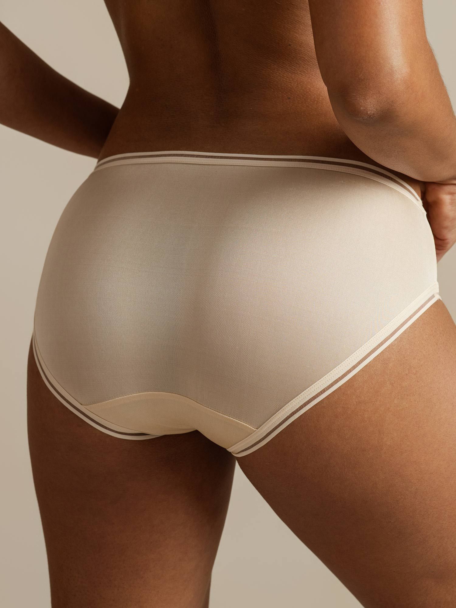 Pantalón de Seda Pura con Borde Fundido - Image 8