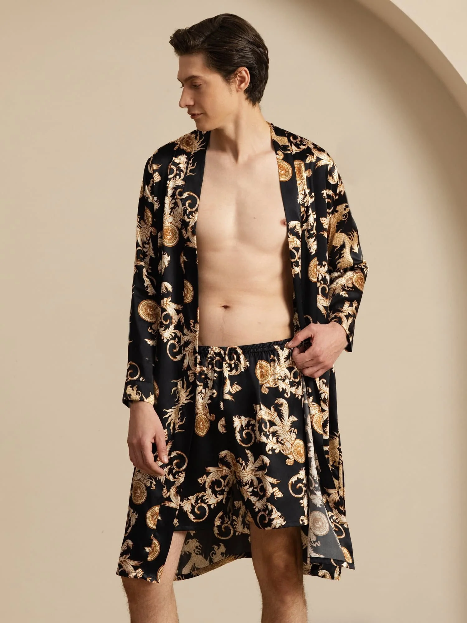 Seda Pura Hombre Largo Hasta La Rodilla Bata Patrón De Dragón Y Pantalones Cortos De Dormir Conjunto - Image 2