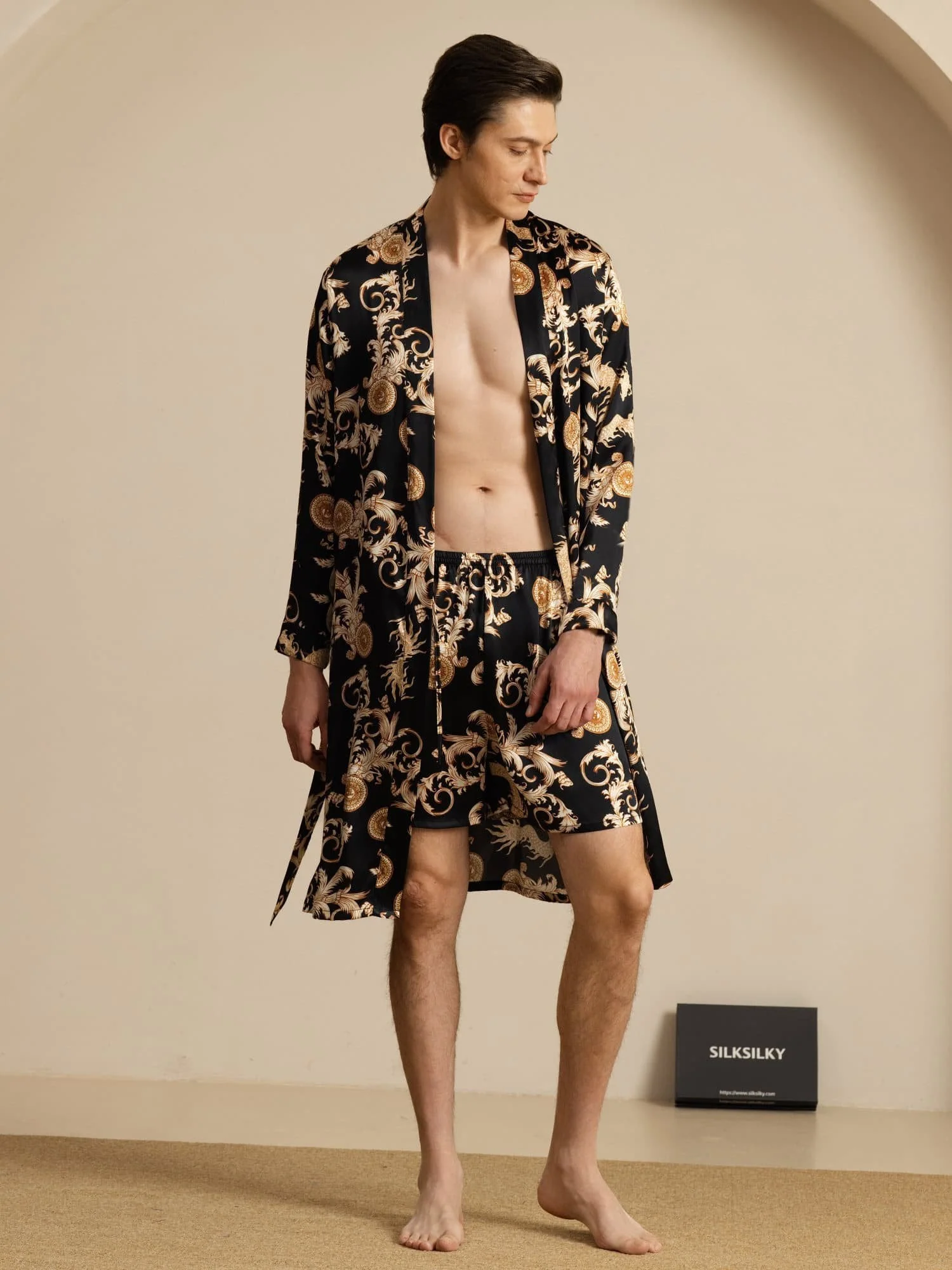Seda Pura Hombre Largo Hasta La Rodilla Bata Patrón De Dragón Y Pantalones Cortos De Dormir Conjunto - Image 6