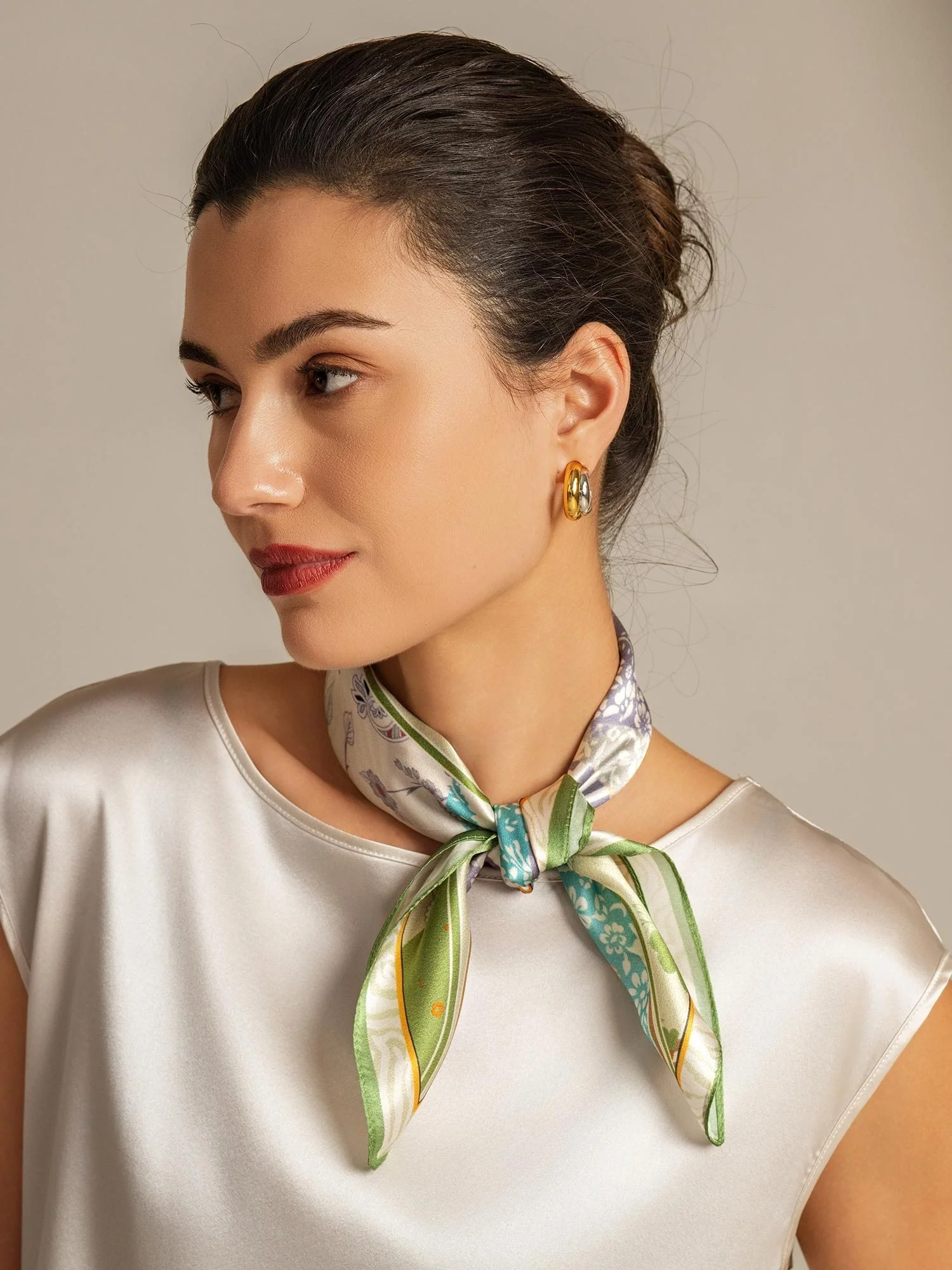 Pure Silk Pattern Stitching Square Scarf - Tamaño 53x53cm - Image 2