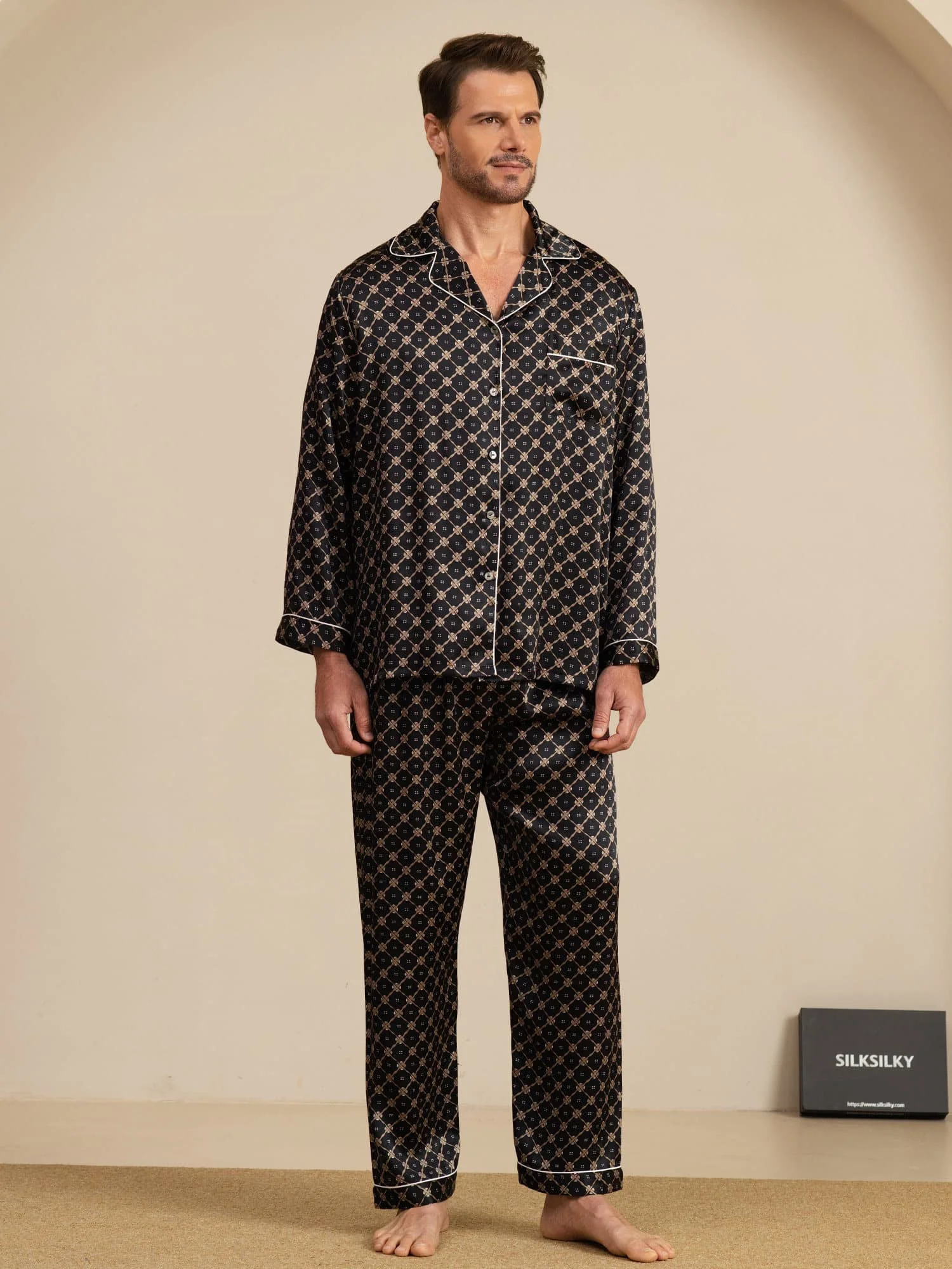 Conjunto De Pijama De Hombre De Seda Pura Con Estampado De Cadena Azul Marino Manga Larga Con Pantalón - Image 19