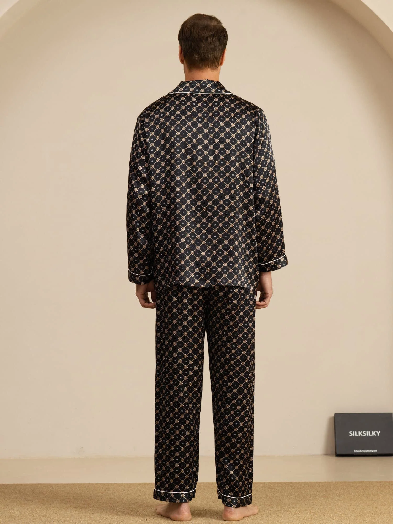 Conjunto De Pijama De Hombre De Seda Pura Con Estampado De Cadena Azul Marino Manga Larga Con Pantalón - Image 20