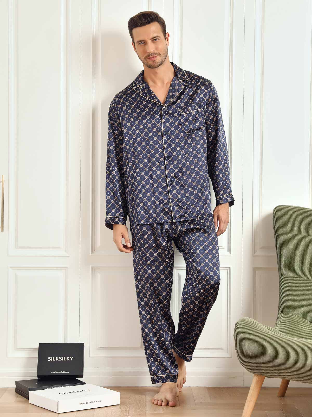 Conjunto De Pijama De Hombre De Seda Pura Con Estampado De Cadena Azul Marino Manga Larga Con Pantalón - Image 8