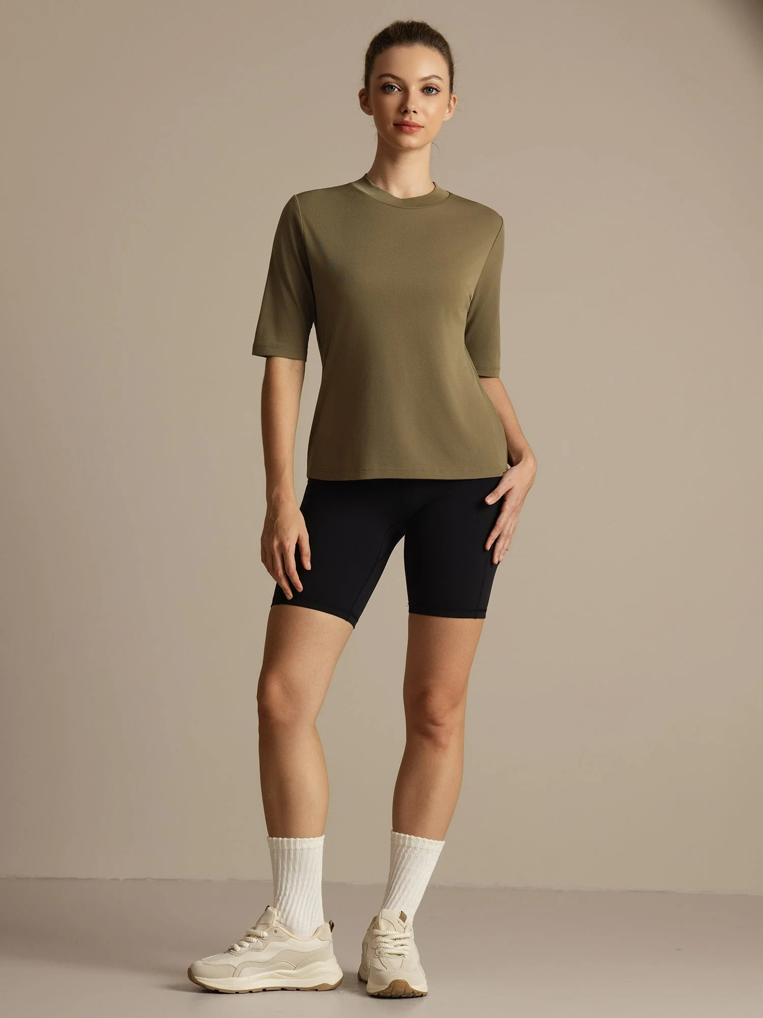 Camiseta Deportiva de Manga Media con Cuello Redondo de Seda Pura para Mujer