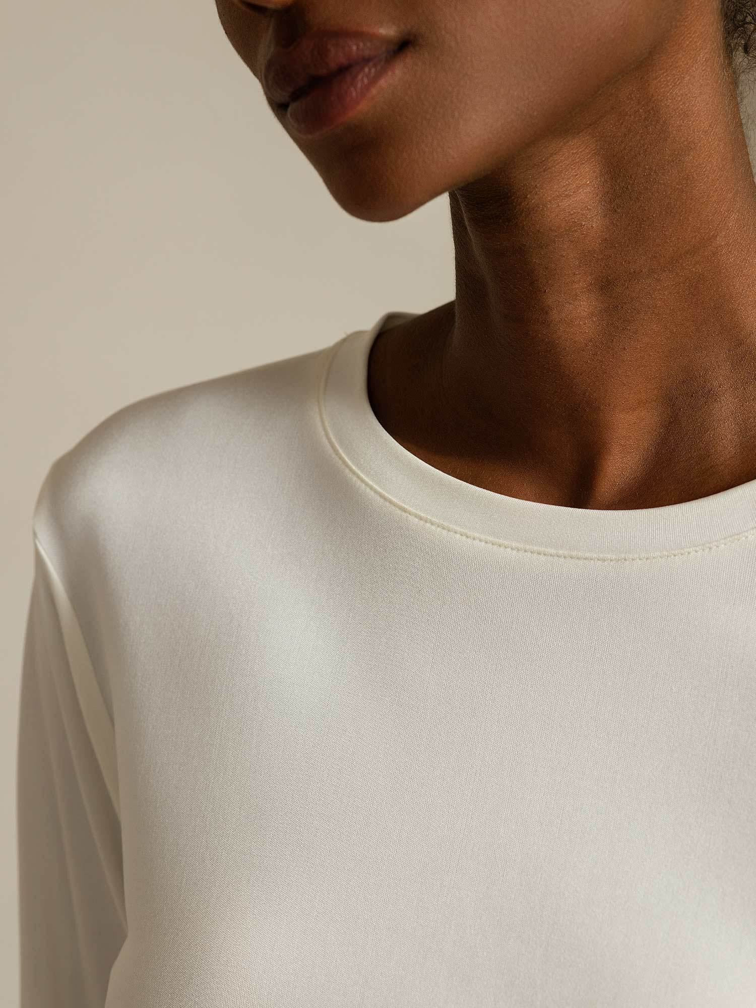 Top De Mujer De Pura Seda De Manga Larga Con Cuello Redondo - Image 13