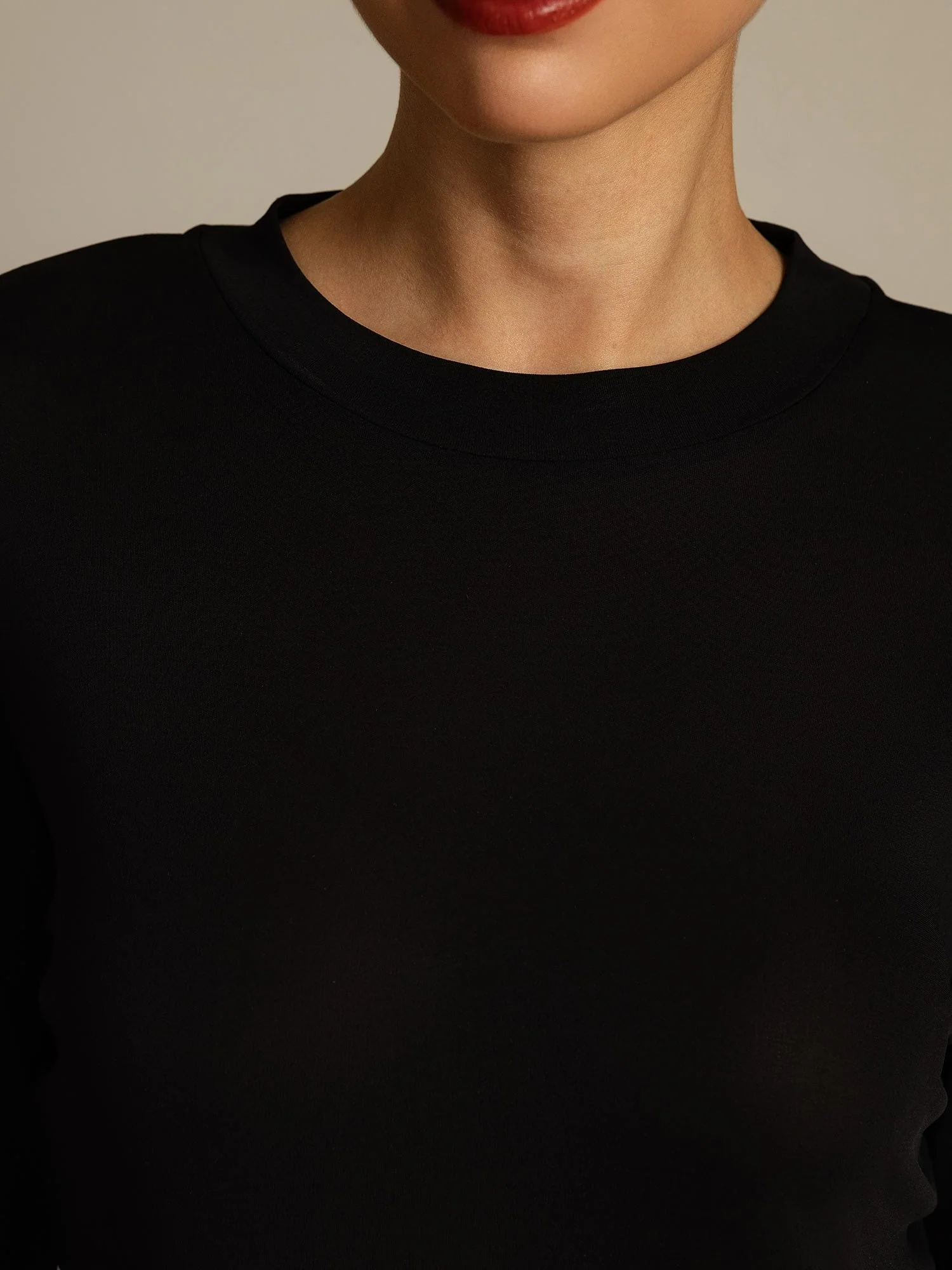 Top De Mujer De Pura Seda De Manga Larga Con Cuello Redondo - Image 22