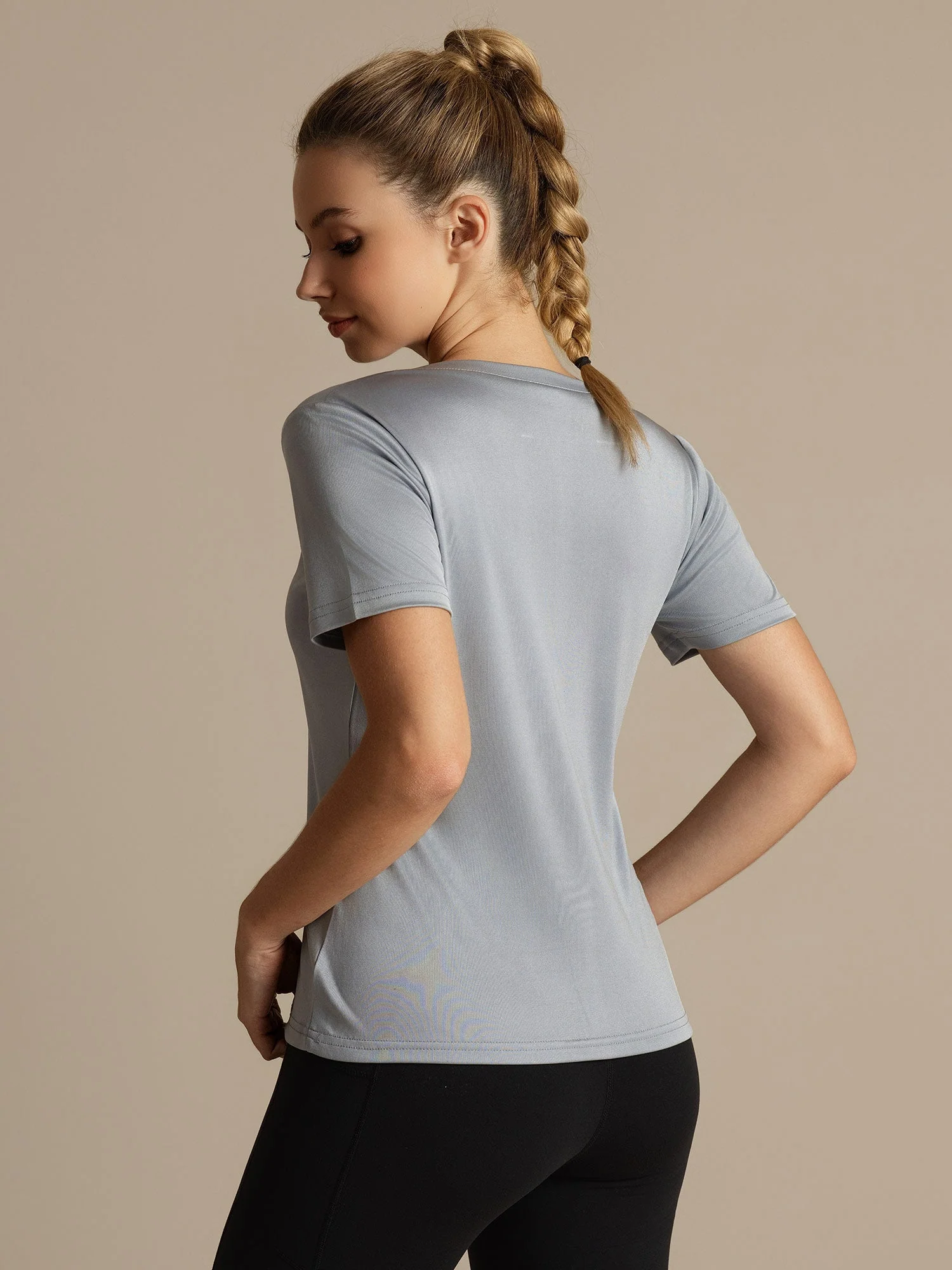 Camiseta Deportiva Mujer Manga Corta Cuello V Seda Pura - Image 11