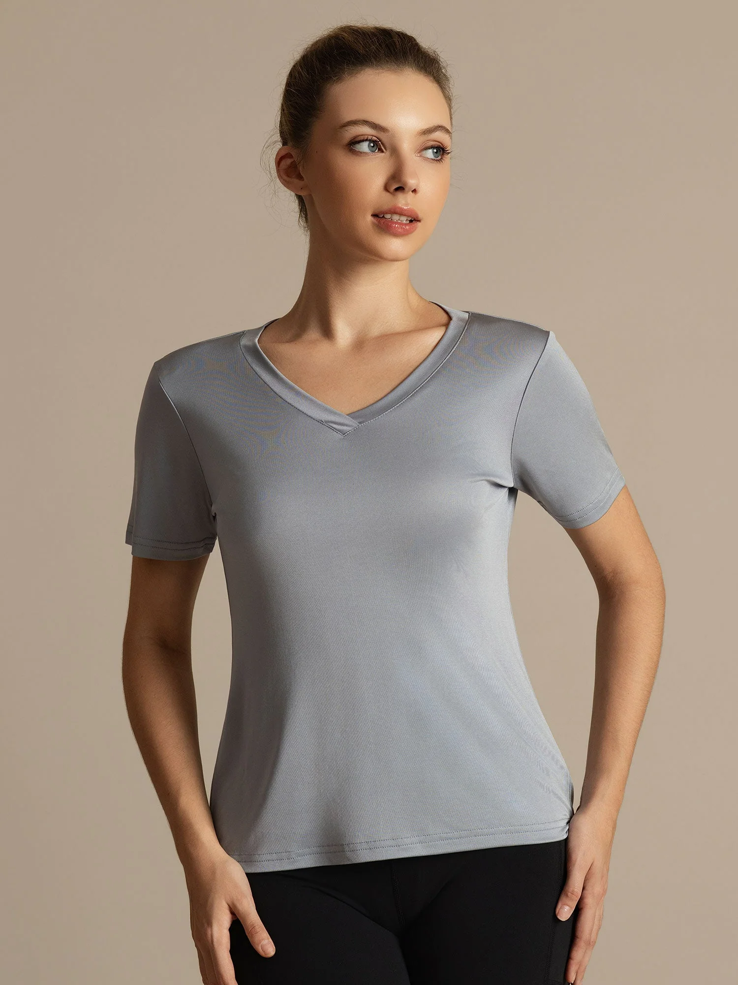 Camiseta Deportiva Mujer Manga Corta Cuello V Seda Pura - Image 12