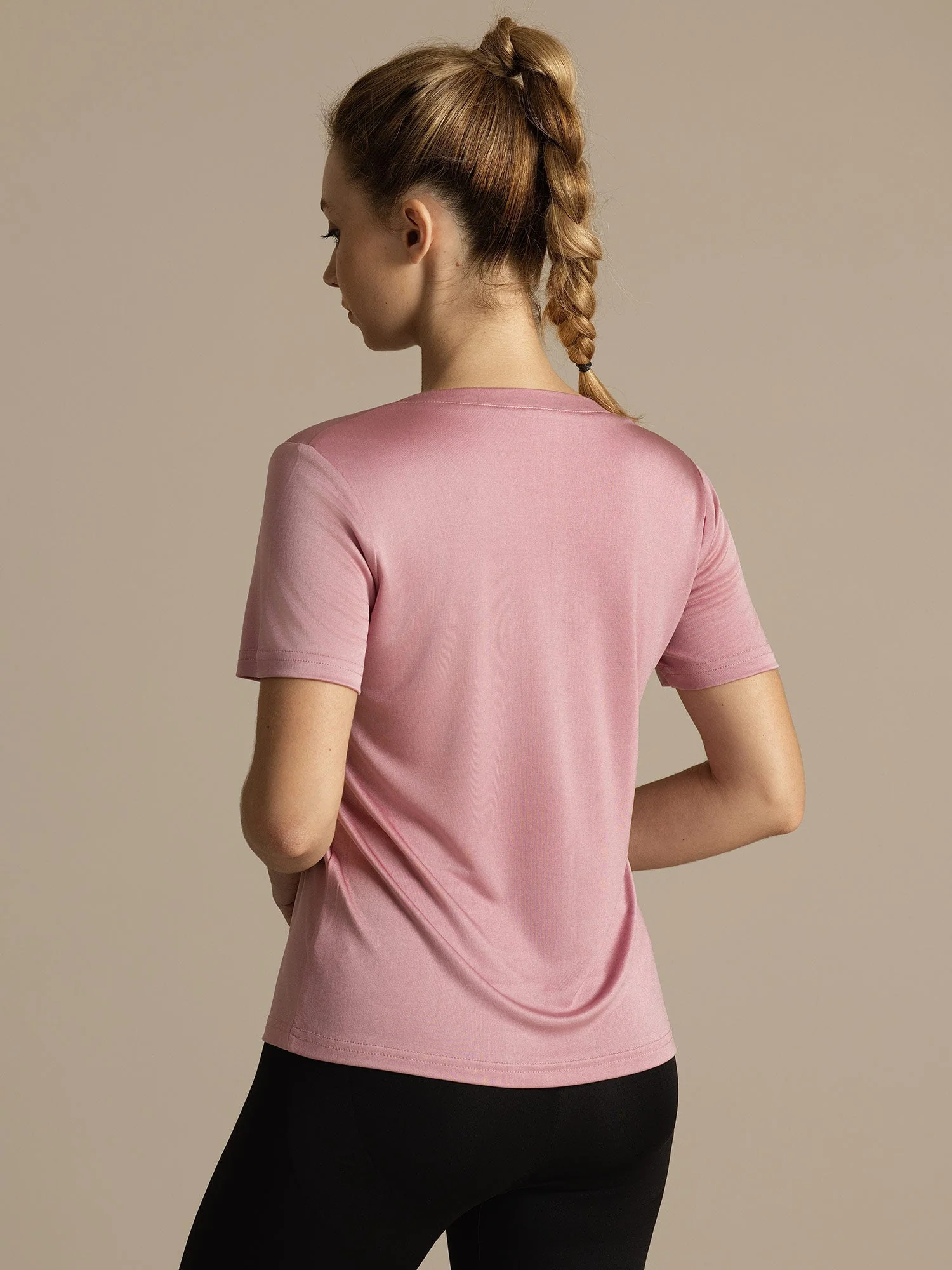 Camiseta Deportiva Mujer Manga Corta Cuello V Seda Pura - Image 3