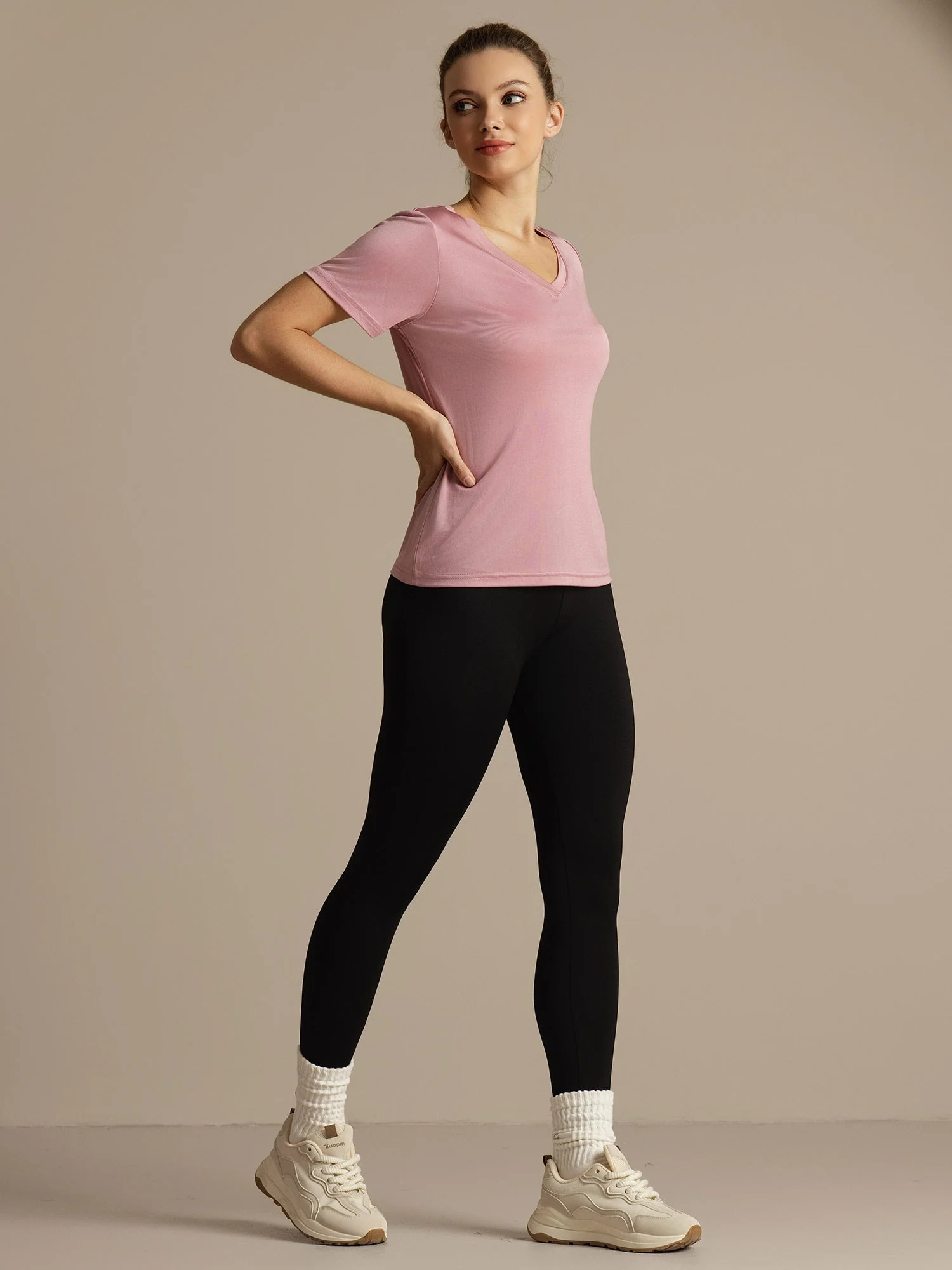 Camiseta Deportiva Mujer Manga Corta Cuello V Seda Pura - Image 9