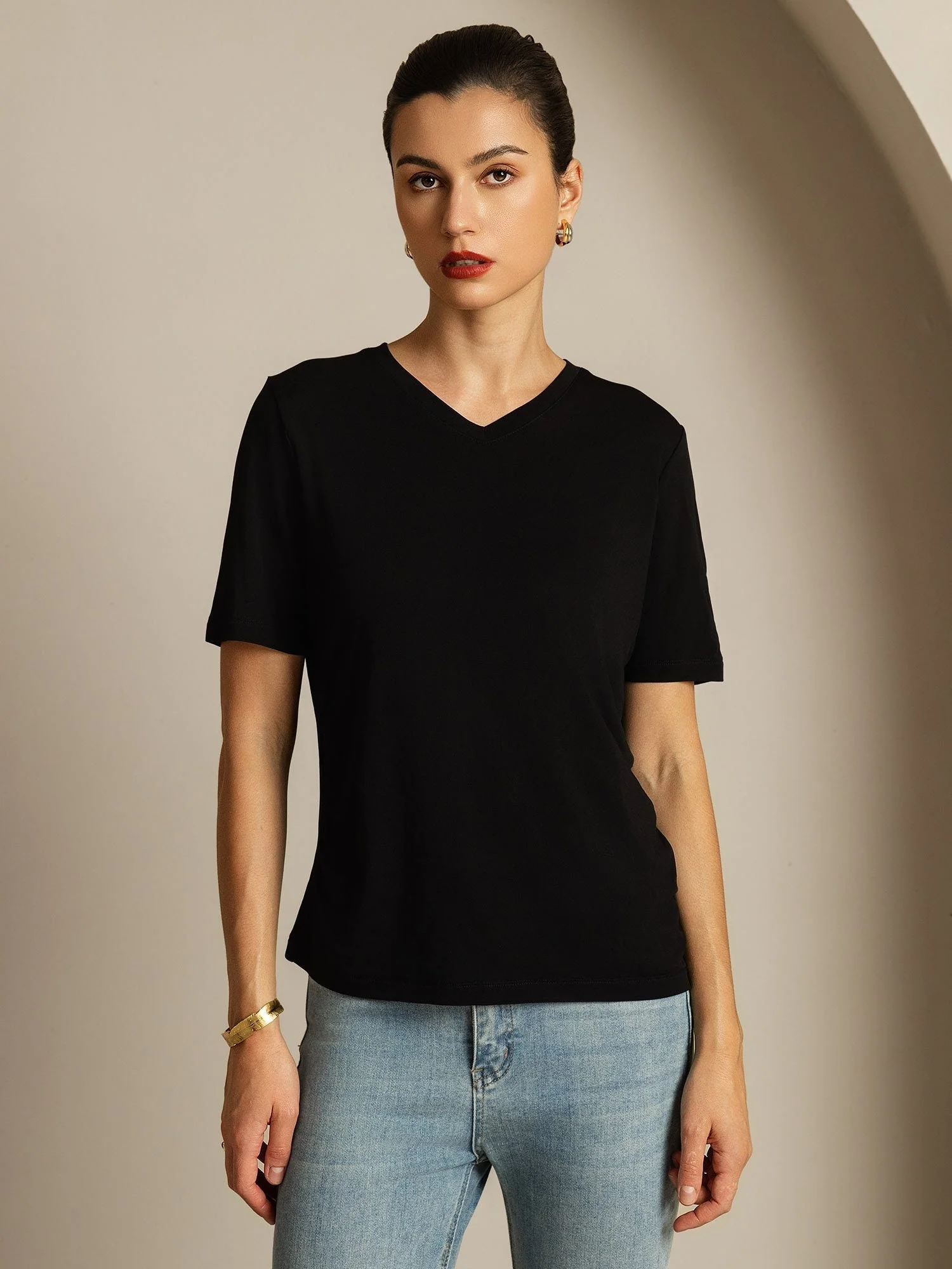Camiseta de Mujer en Seda Pura con Cuello en V - Image 5