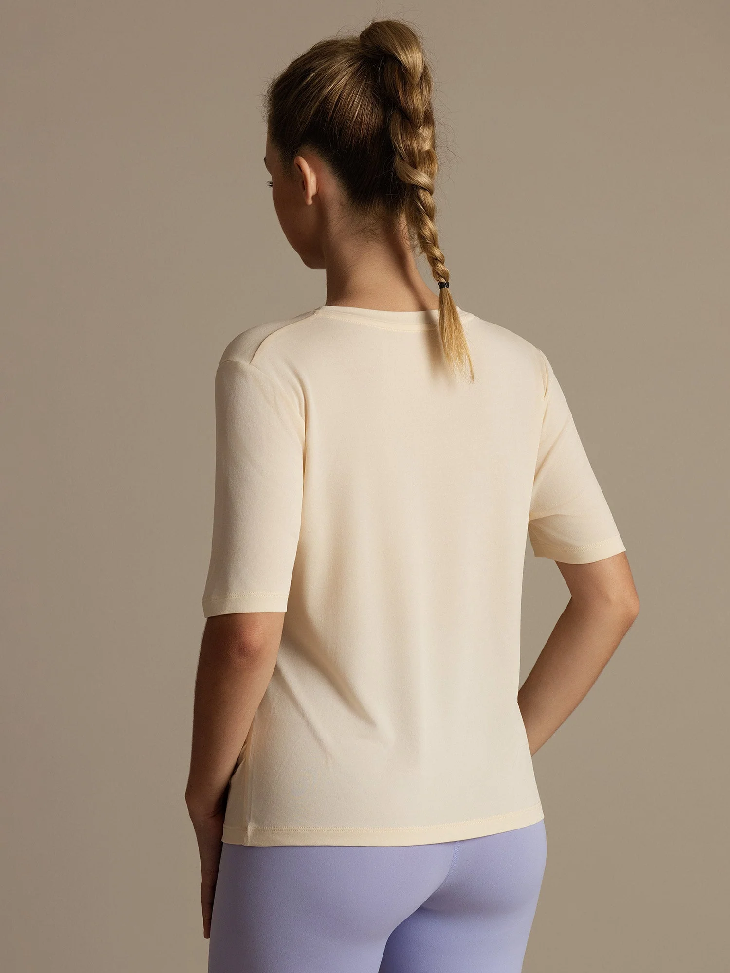 Camiseta Deportiva Mujer Manga Corta Cuello V Seda Pura - Image 19
