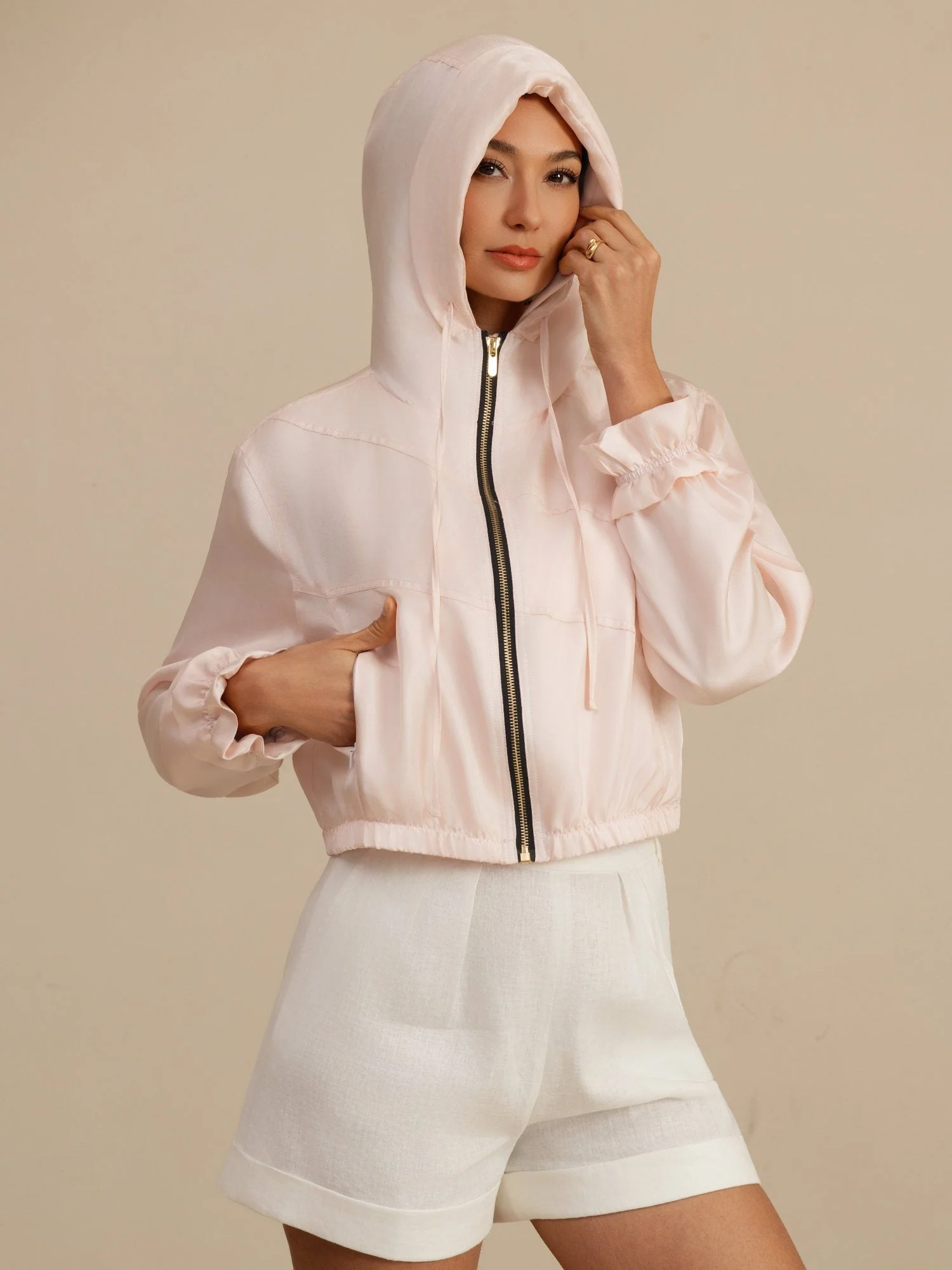 Chaqueta Corta Con Capucha Para Mujer De Seda Pura Con Bolsillos - Image 30