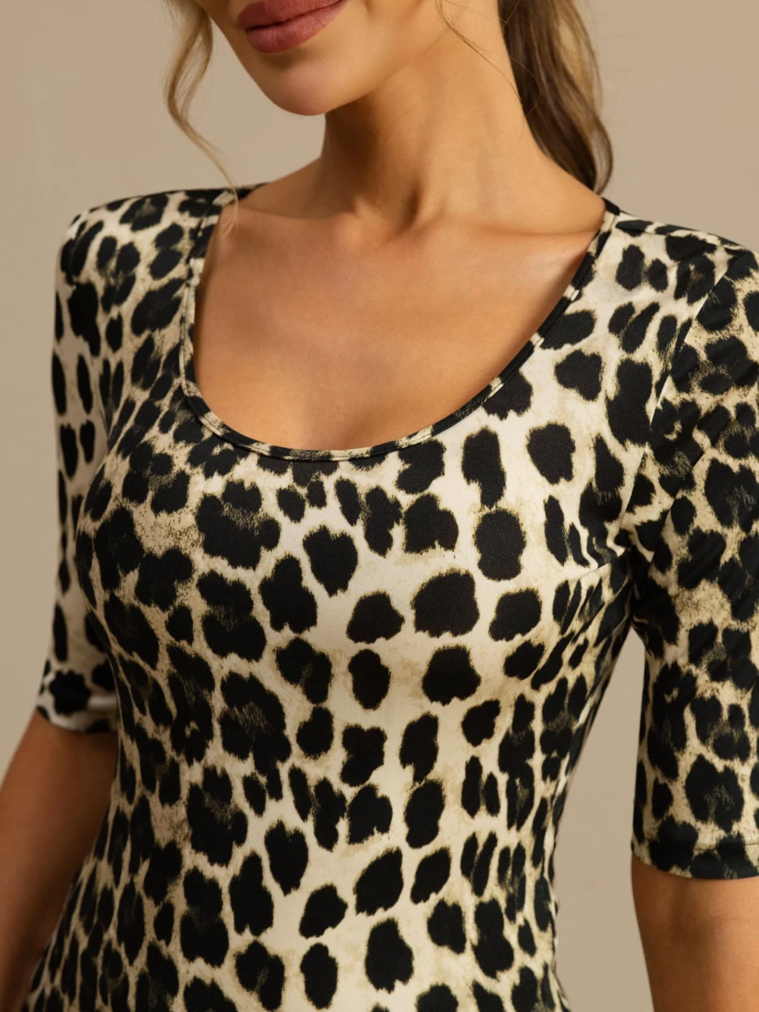 Top De Seda Para Mujer Manga Corta Cuello Redondo Estampado Animales Salvajes - Image 13