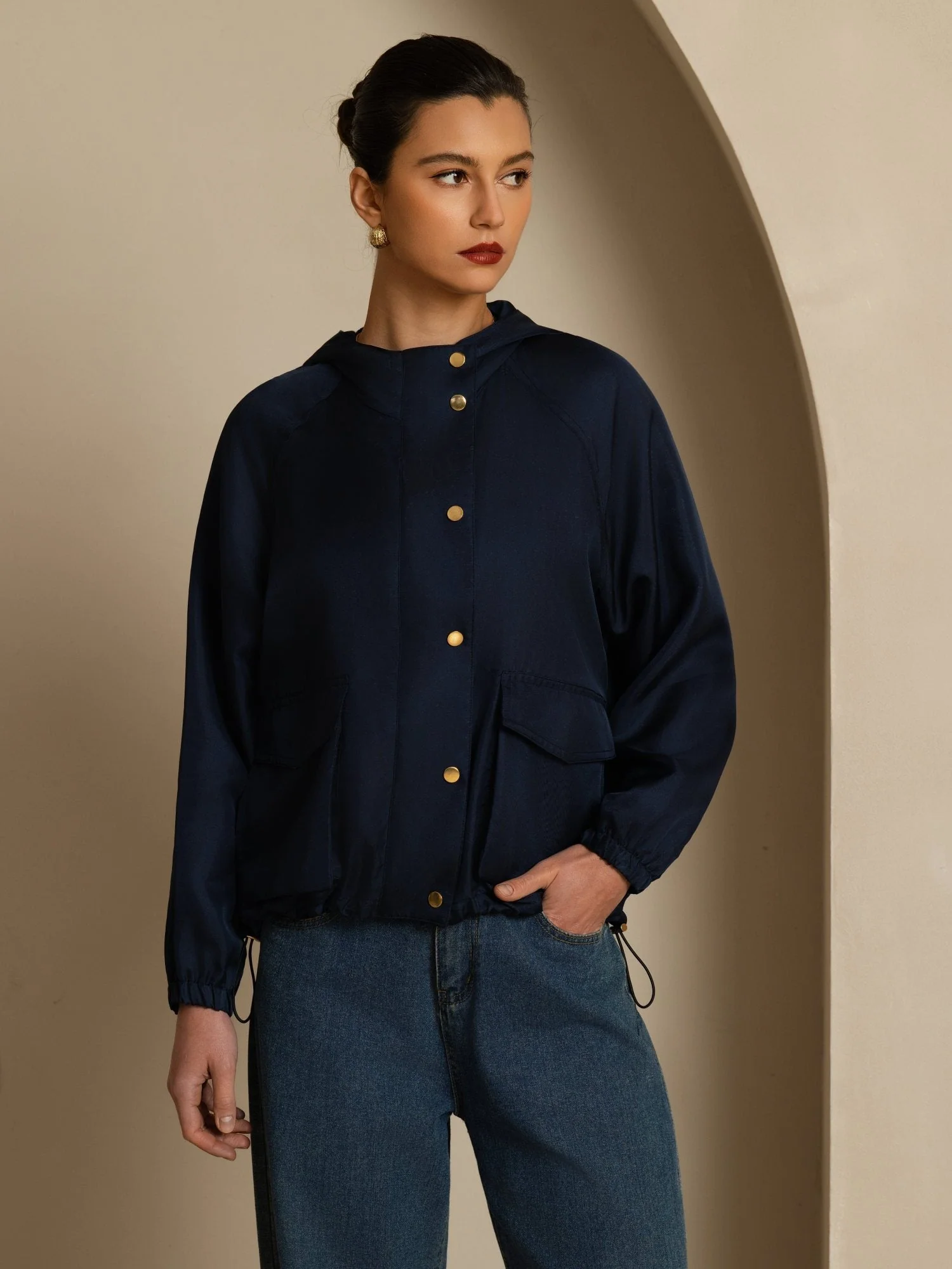 Chaqueta Con Capucha Para Mujer De Seda Pura Con Grandes Bolsillos Con Solapa - Image 18