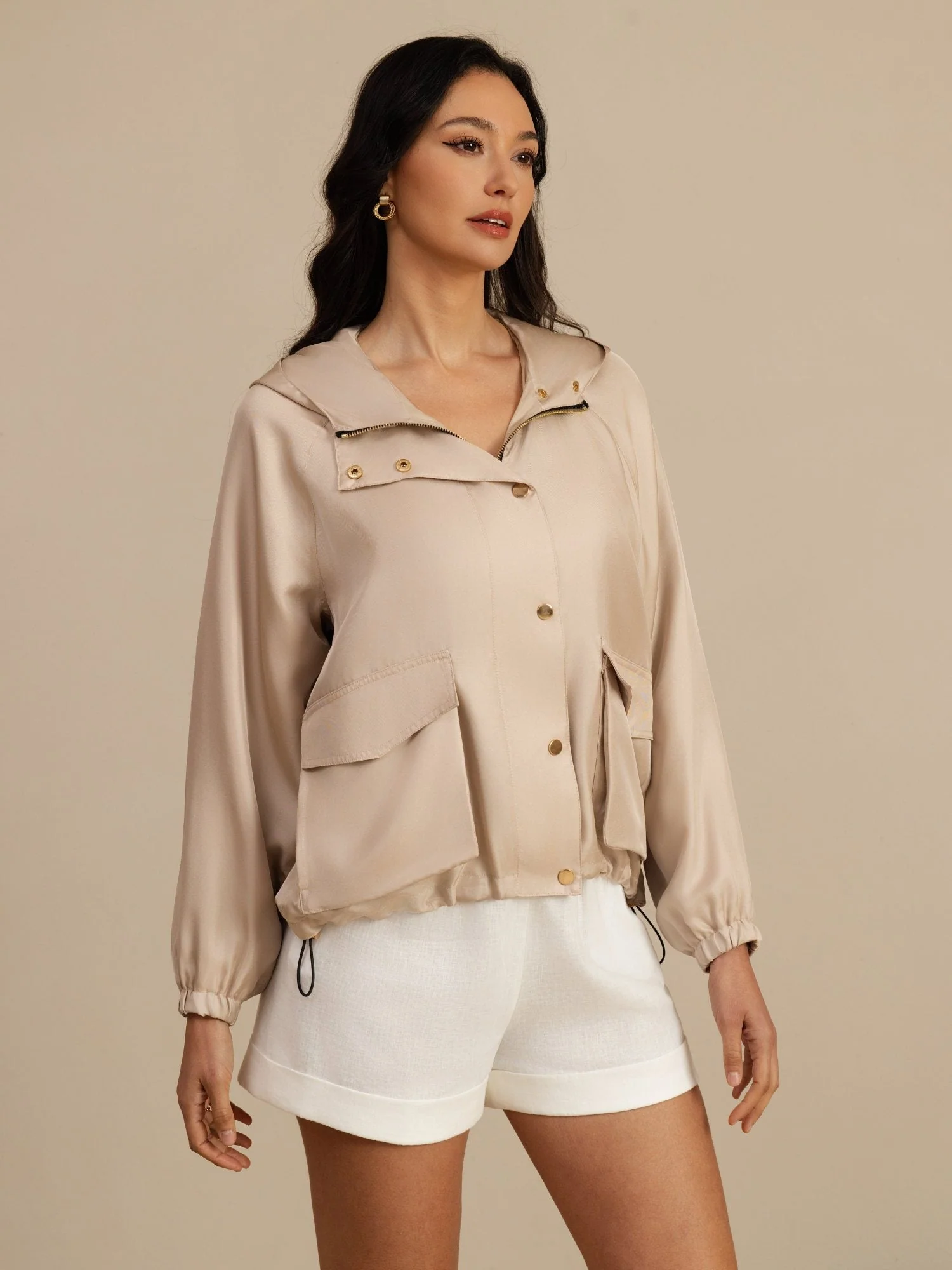 Chaqueta Con Capucha Para Mujer De Seda Pura Con Grandes Bolsillos Con Solapa - Image 4