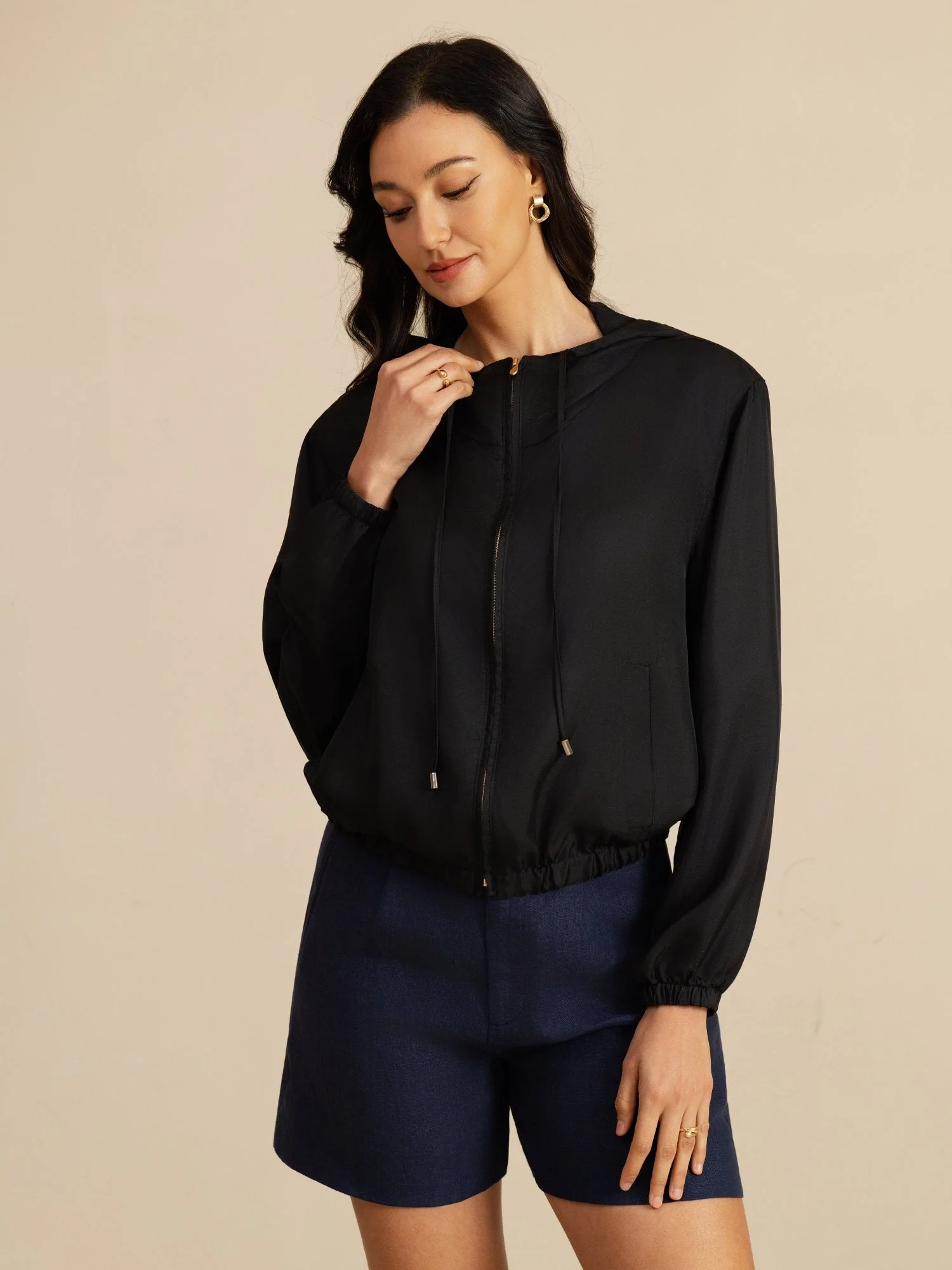 Chaqueta Corta Con Capucha Para Mujer De Seda Pura Con Bolsillos - Image 11