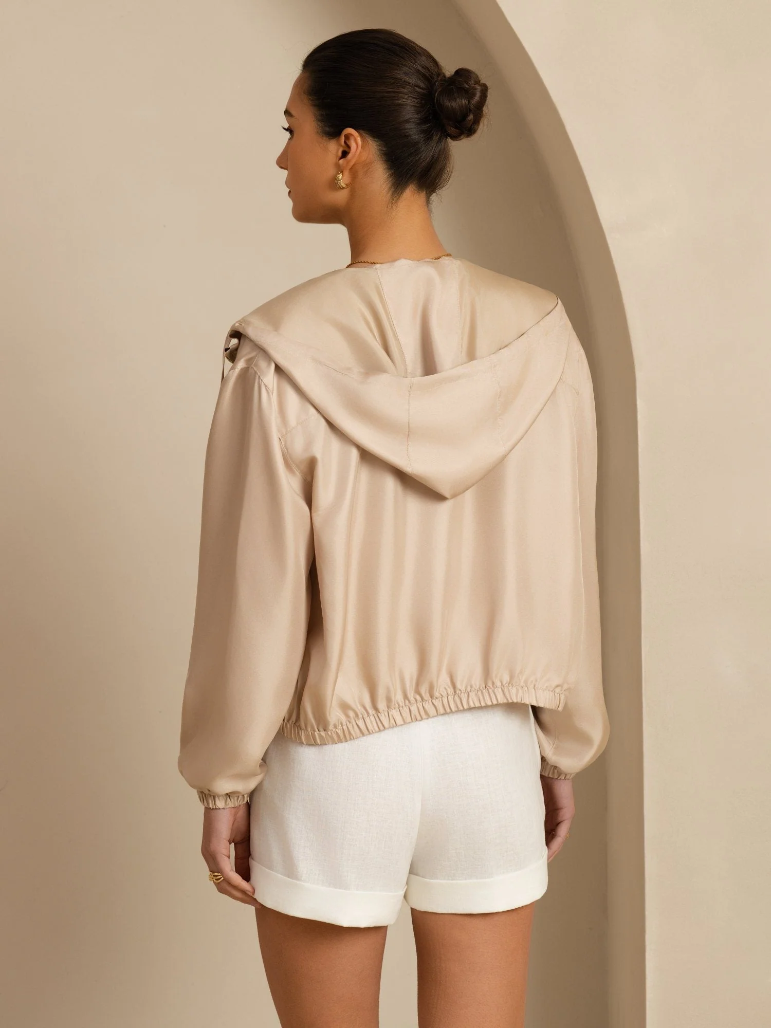 Chaqueta Corta Con Capucha Para Mujer De Seda Pura Con Bolsillos - Image 15