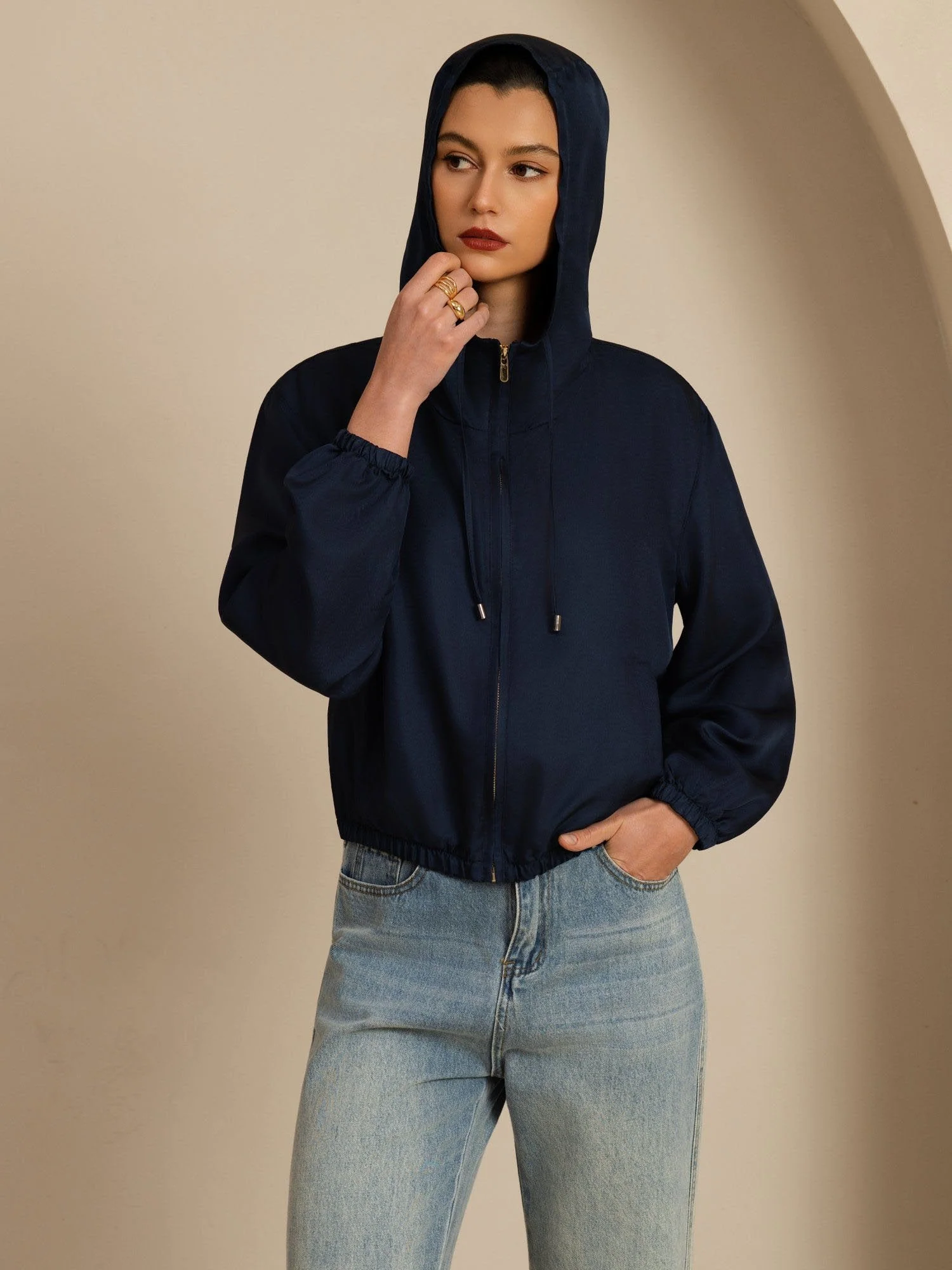 Chaqueta Corta Con Capucha Para Mujer De Seda Pura Con Bolsillos - Image 24