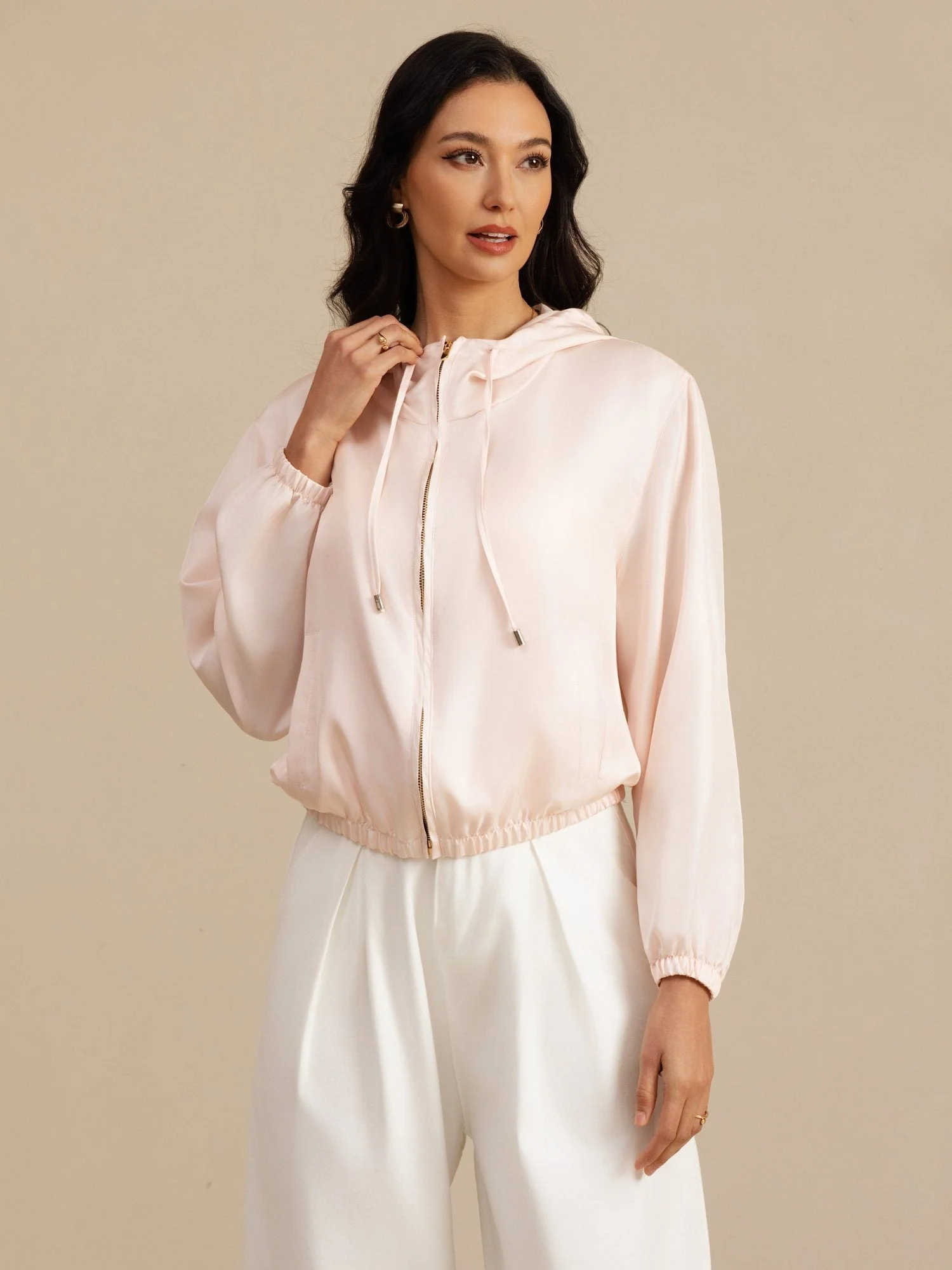 Chaqueta Corta Con Capucha Para Mujer De Seda Pura Con Bolsillos - Image 4